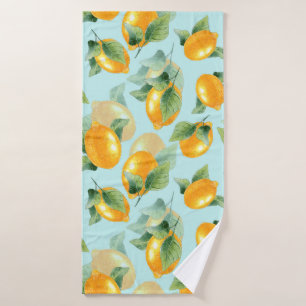 Watercolor pattern with lemons and leaves. Seamles Bath Towel