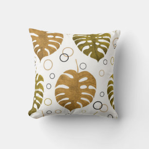 Watercolor seamless pattern with exotic tropical l throw pillow
