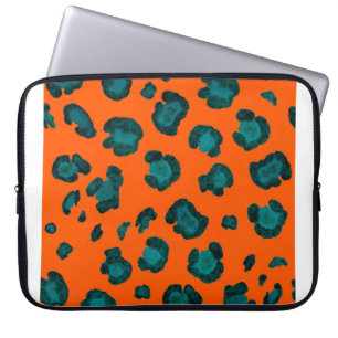 Watercolor seamless pattern with leopard skin. Fas Laptop Sleeve