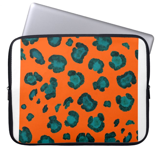 Watercolor seamless pattern with leopard skin. Fas Laptop Sleeve (Front)
