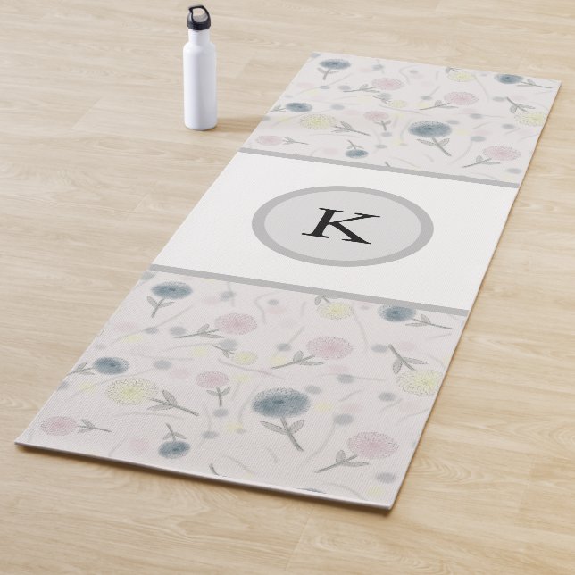 Watercolour Dahlia Yoga mat (In Situ)