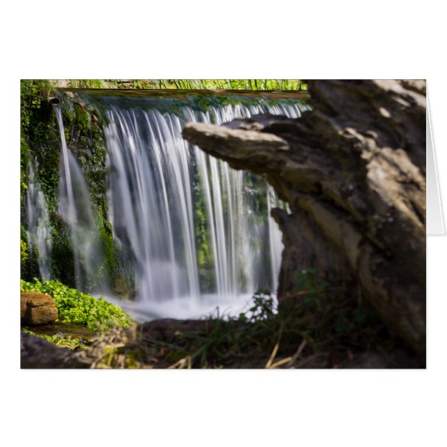 Waterfall Focused (Front Horizontal)