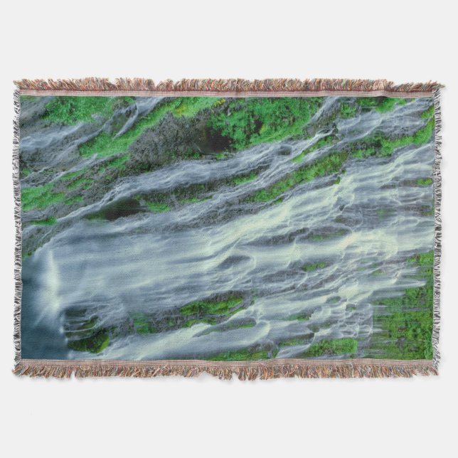 Waterfall scenic, California Throw Blanket (Front)