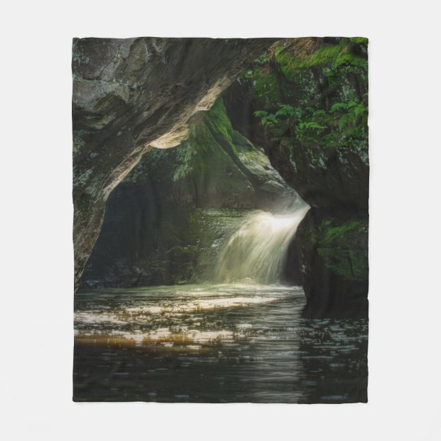 WATERFALLS FLEECE BLANKET (Front)