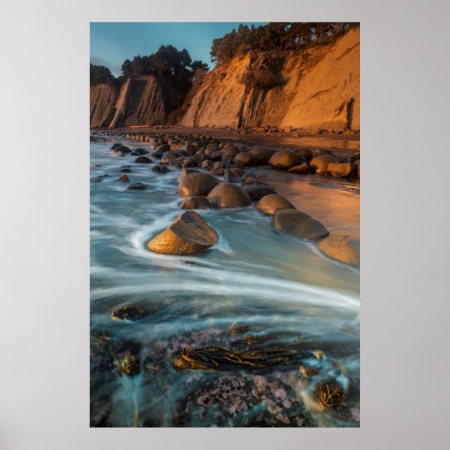 Wave along the beach, California Poster (Front)