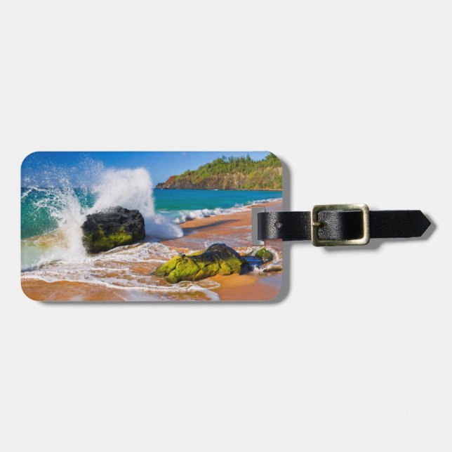 Waves crash on the beach, Hawaii Luggage Tag (Front Horizontal)