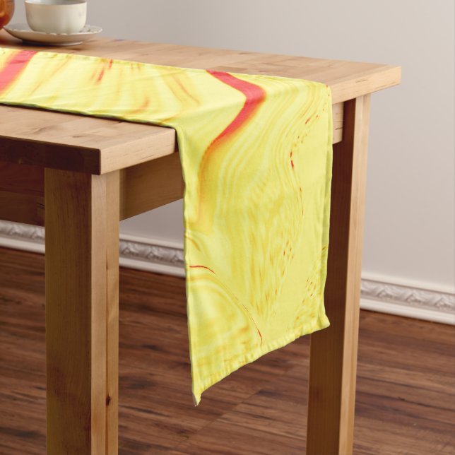 Wavy cloth with light yellow tones, reddish curve (In Situ)