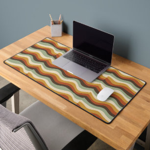 Wavy Horizontal Stripes - Groovy 70s Flow Desk Mat