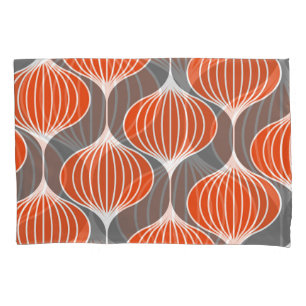 Wavy lines: geometric vintage pattern. pillowcase