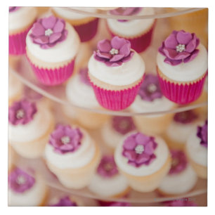 Wedding cake tile