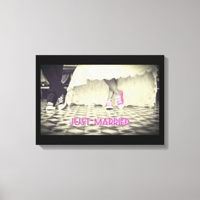 Wedding Couple in a Retro Style Fifties Diner Canvas Print (Front)