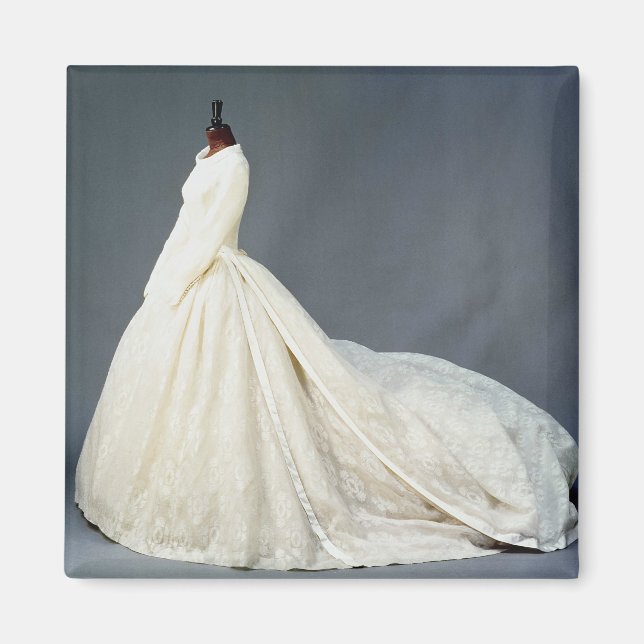 Wedding dress of Katharine Worsley Magnet (Front)