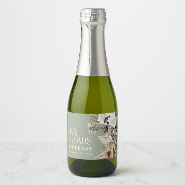 Wedding pampas eucalyptus modern mr and mrs party sparkling wine label (Front)