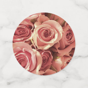 WEDDING RECEPTION TABLE CONFETTI