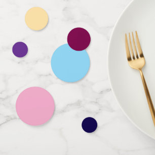 wedding table  confetti