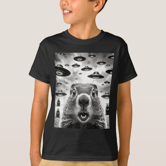 Weird Groundhogs Selfie With Alien Ufo Funny Groun T-Shirt (Front)