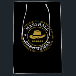 Western Cowboy Rustic Logo Personalized Groomsmen Medium Gift Bag<br><div class="desc">Personalized gifts for groomsmen with western cowboy theme. Decorated with cowboy hat with vintage western font. Text and colour are editable using the Design Tool to fit your occasion. Get this customize gift for wedding,  bachelor party,  engagement party or any other special occasions.</div>
