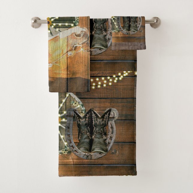 Western Horse Horseshoe Wagon Wheel Cowboy Boots Bath Towel Set (Insitu)