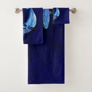 Whale Vertical Motion scene to down in ocean depth Bath Towel Set