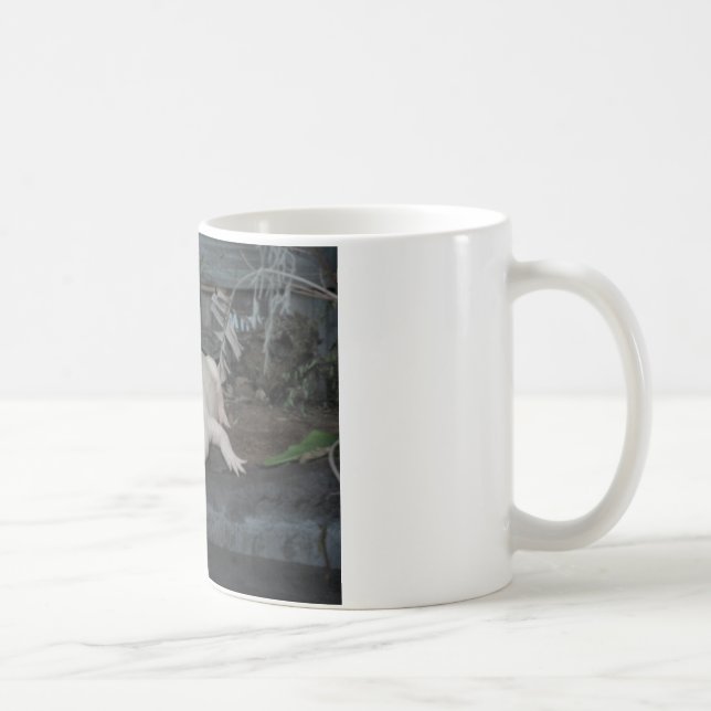 white alligator coffee mug (Right)