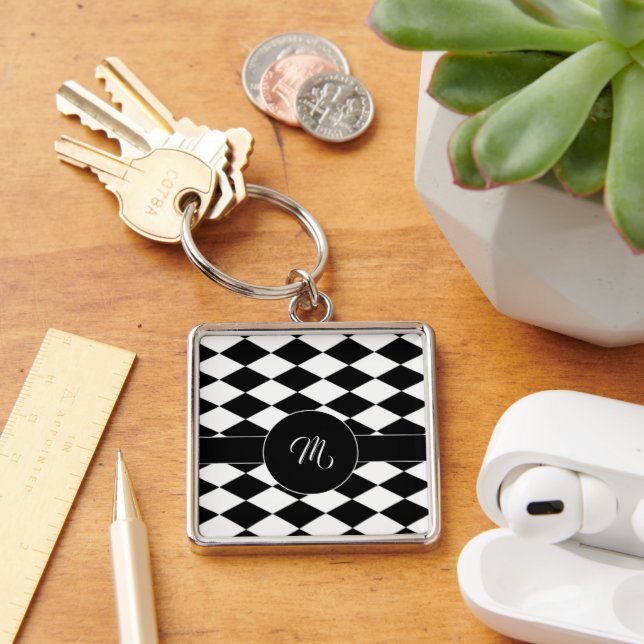White and black diamond pattern  keychain (Desk)