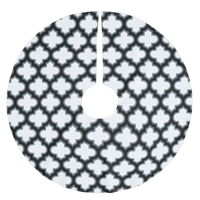 White and Black Trellis, Lattice, Quatrefoil Brushed Polyester Tree Skirt (Front)