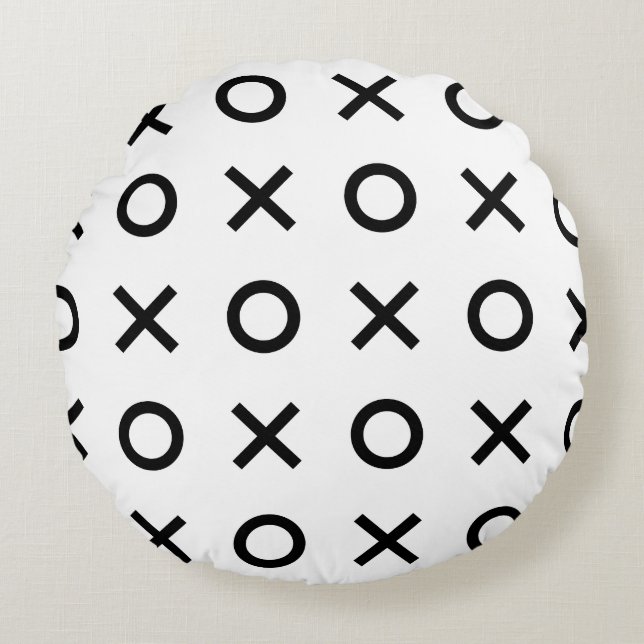 White and Black Xs and Os Round Pillow (Front)