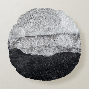 White and blue stone fragment round pillow