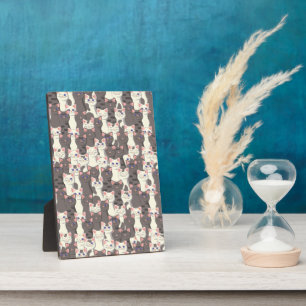White and grey cats pattern plaque
