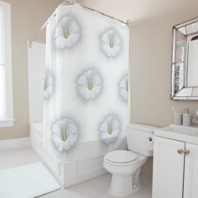 white and shades of grey (In Situ)