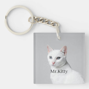 White Cat Custom Pet Name – Editable Cute Portrait Keychain