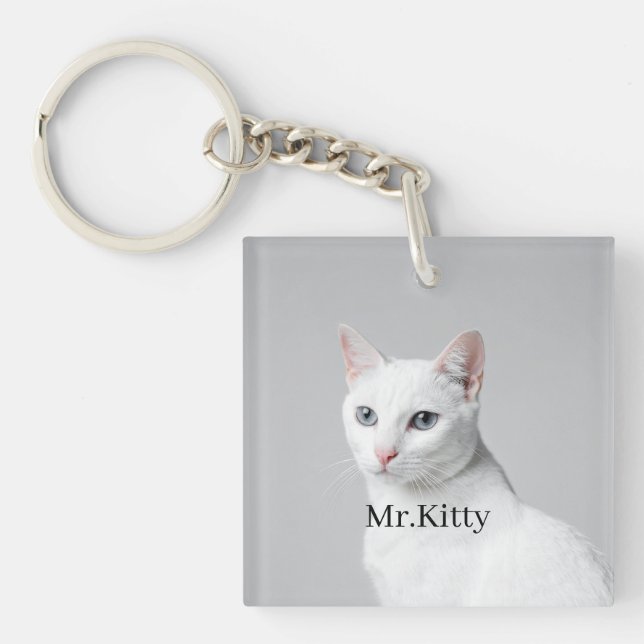 White Cat Custom Pet Name – Editable Cute Portrait Keychain (Front)
