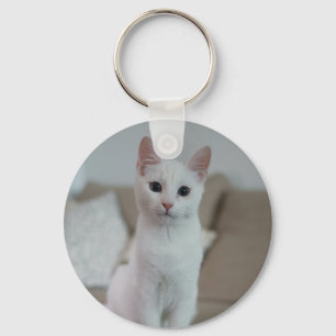 White cat Zazzle_Growshop. Keychain