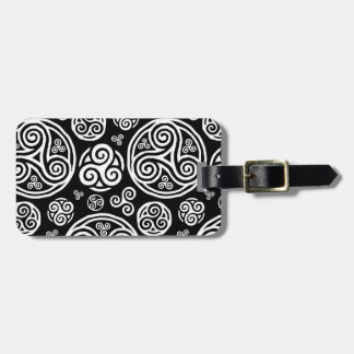 White celtic triskels on black luggage tag