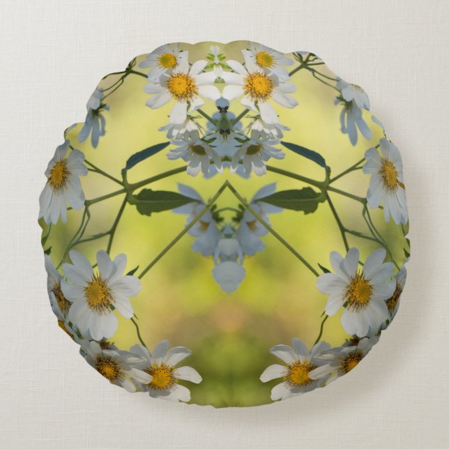 White daisies on sunny yellow background round pillow (Front)