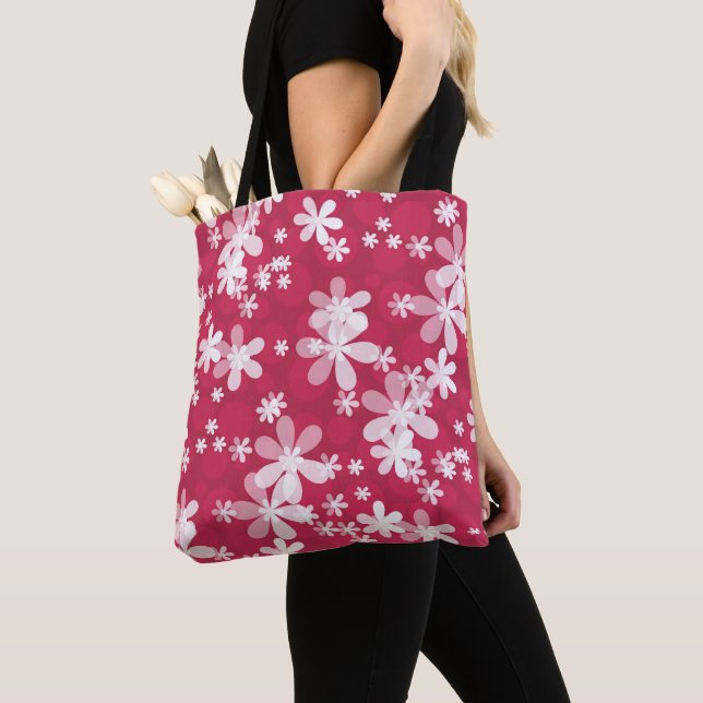 White daisies tote bag (Close Up)