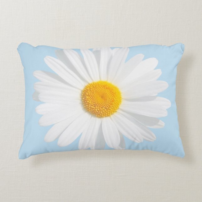 white daisy accent pillow (Front)