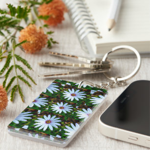 White Daisy Pattern Keychain