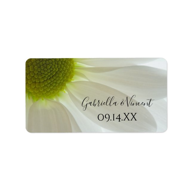 White Daisy Petals Wedding Favour Tag (Front)