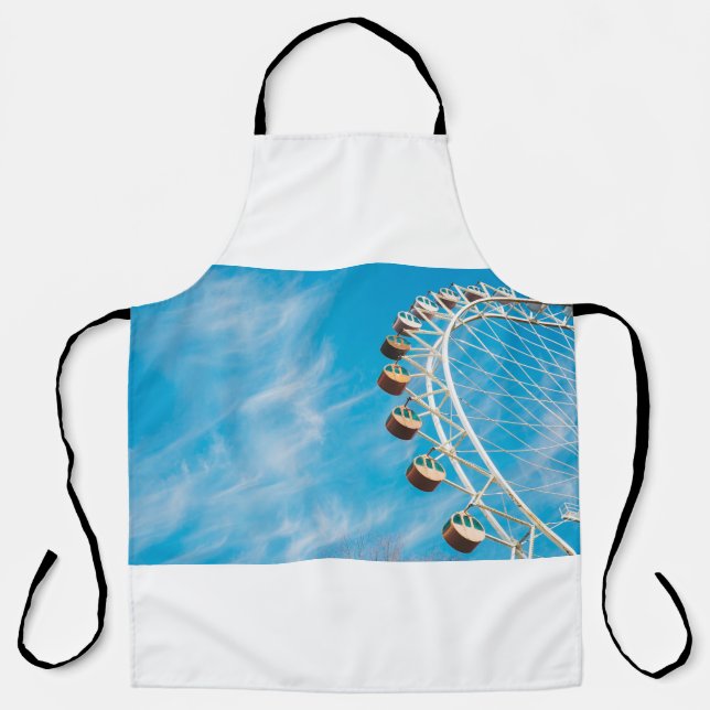White Ferris wheel under clear sky in the morning Apron (Front)