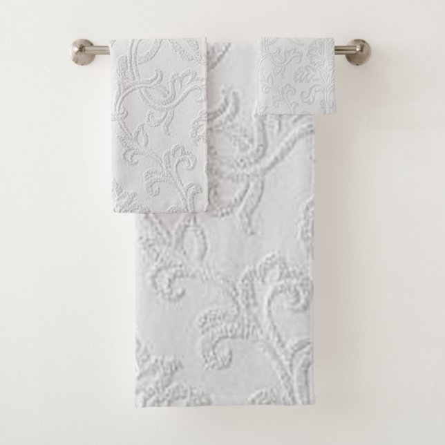 “White Floral Patterned Design” Bath Towel Set (Insitu)