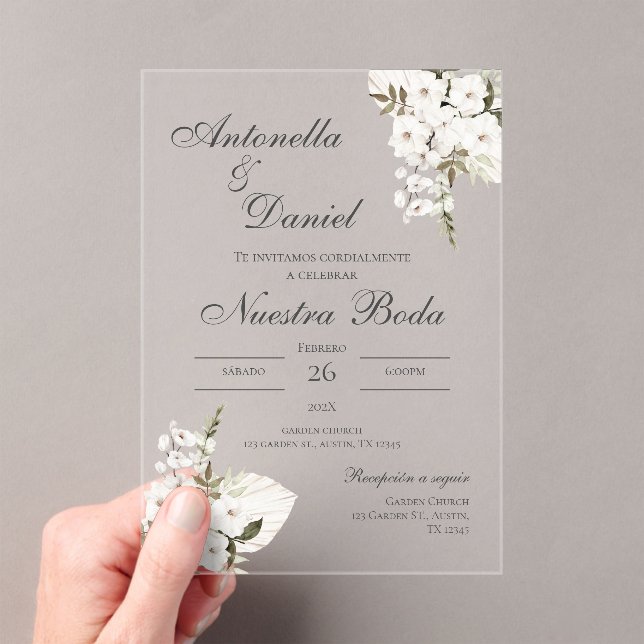 White Floral wedding acrylic invitation Spanish (Insitu (Handheld))