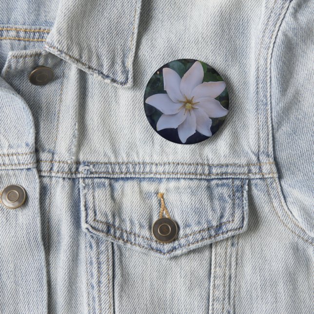 white flower on button (In Situ)