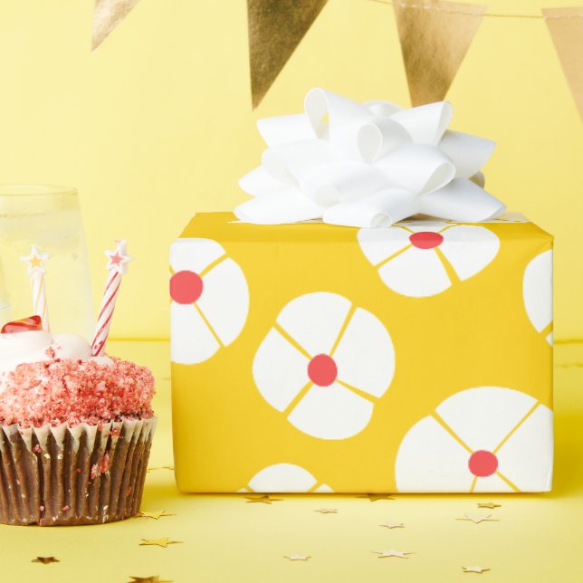 White Flowers On Gold Wrapping Paper (Birthday Party)