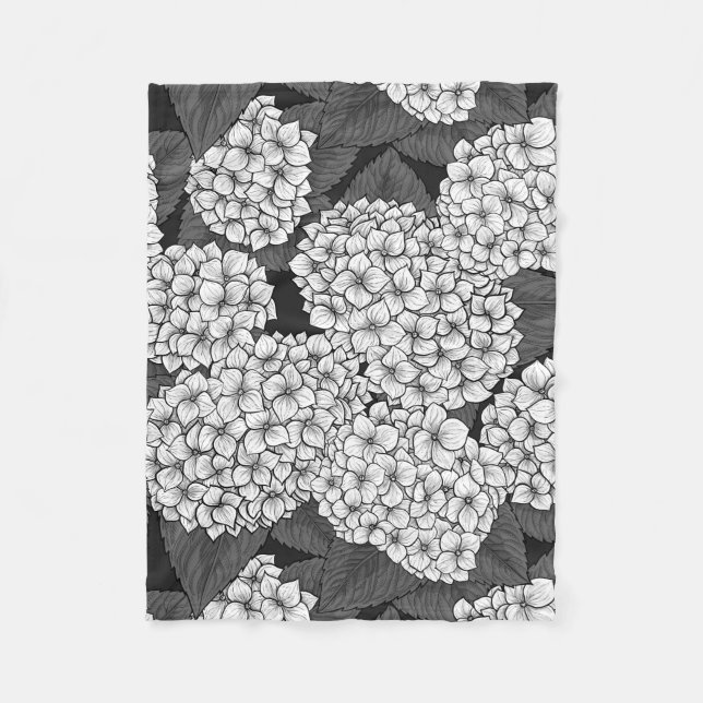 White hydrangea fleece blanket (Front)