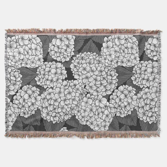 White hydrangea throw blanket (Front)