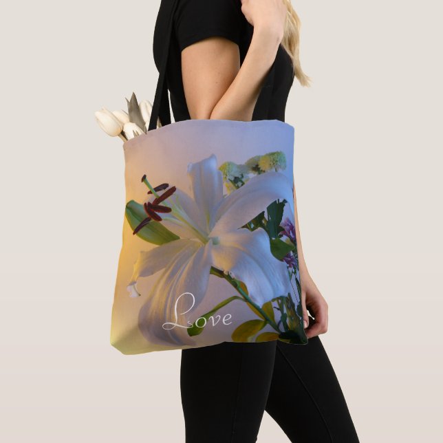 White Lily, flower. Tote Bag (Close Up)