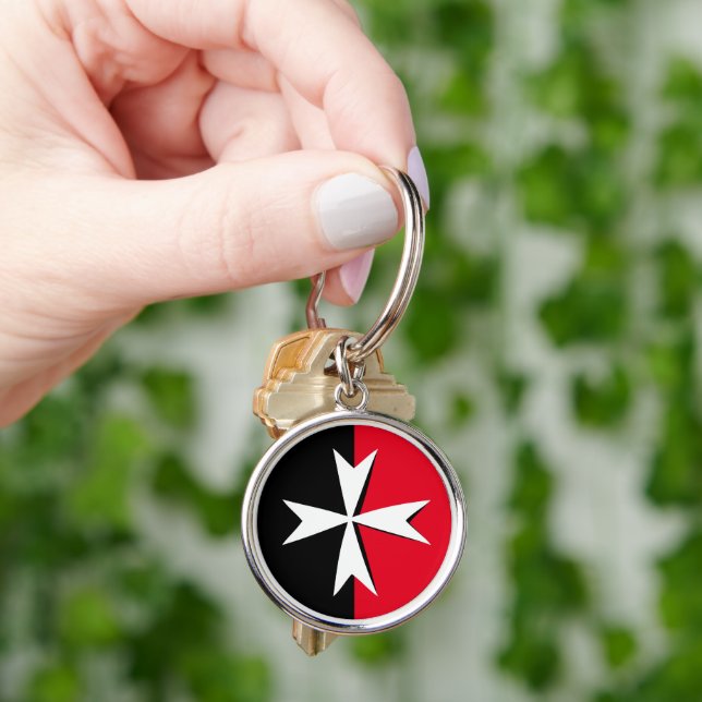 White Maltese Cross & Malta flag fashion travel Keychain (Hand)