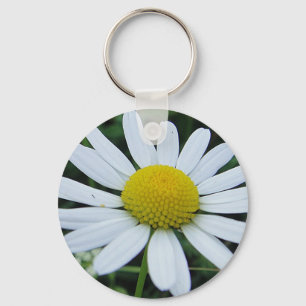 white margerite keychain