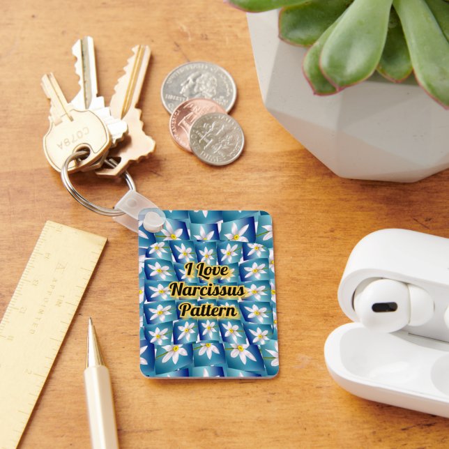 White Narcissus Pattern Keychain (Desk)